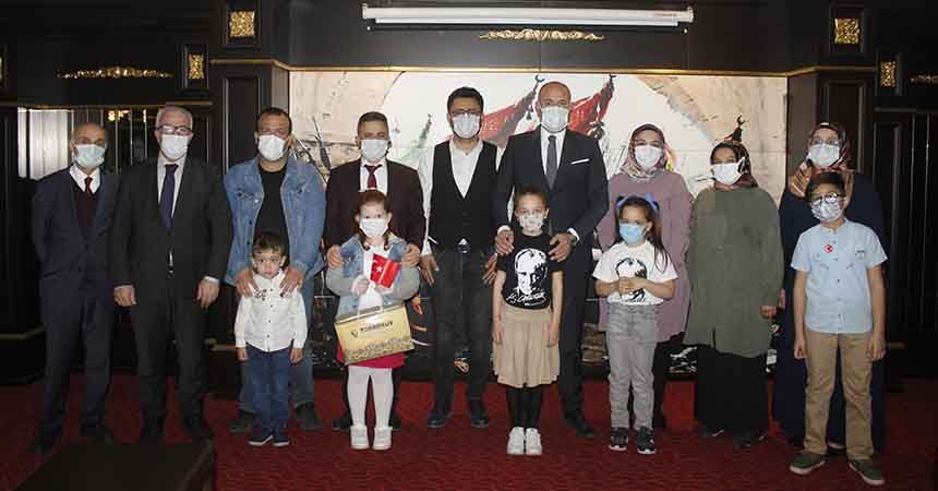 Minik Başkan engelli rampası istedi