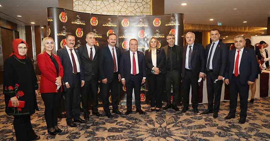 Deveci’ye 'Yılın Belediye Başkanı' ödülü 