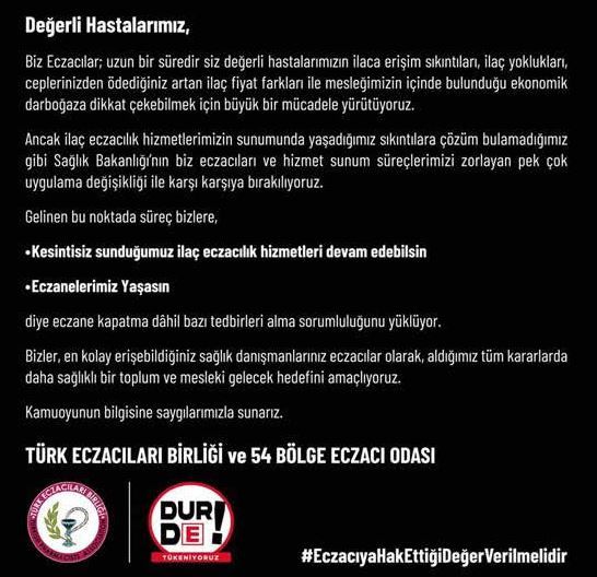 Eczacılardan siyah afişli eylem